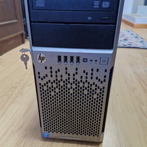 Server - HP Proliant ML 310e Gen8 V2